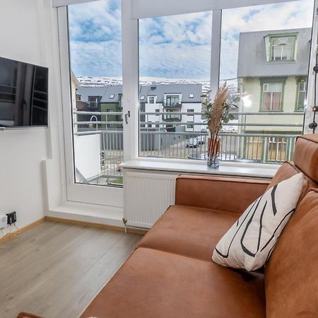Charming Deluxe Apartment Akureyri Quarto foto