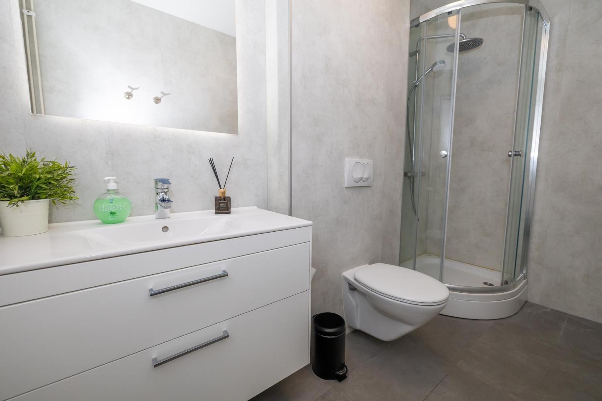 Charming Deluxe Apartment Akureyri Quarto foto